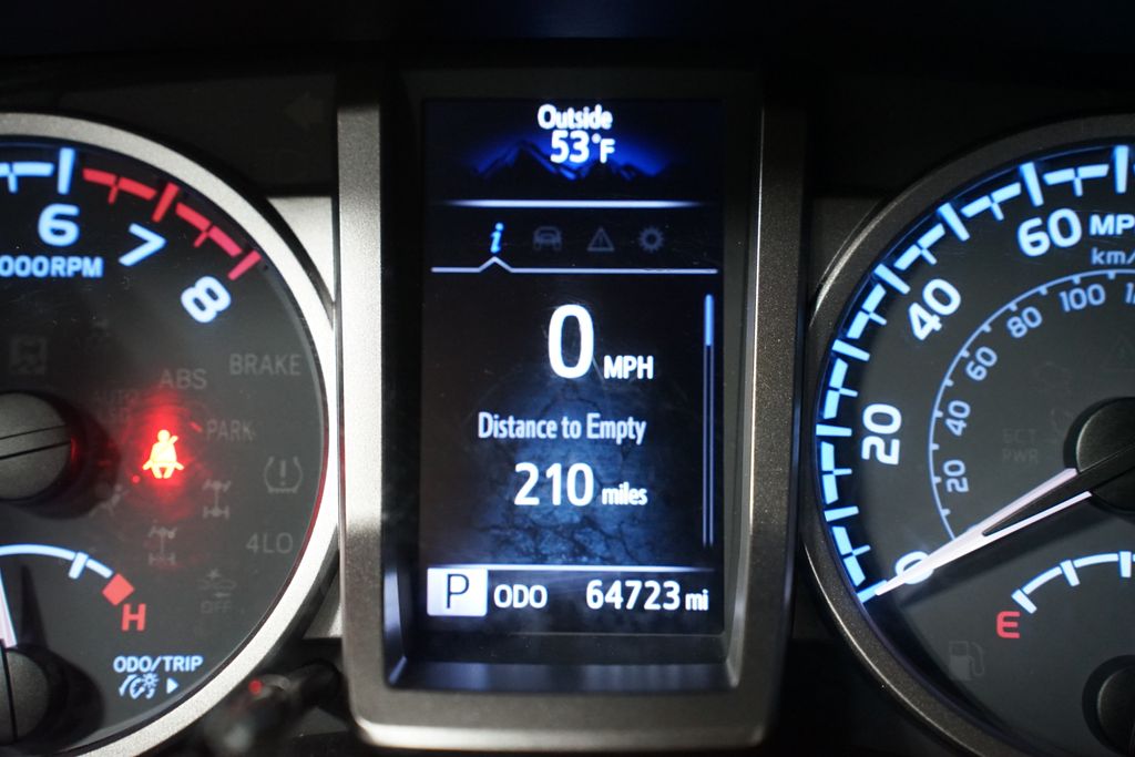 Thumbnail: 2021 Toyota Tacoma - 17