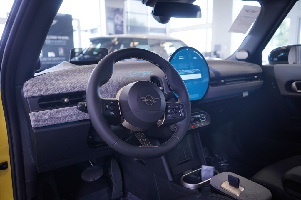 Thumbnail: 2026 MINI Cooper - 5