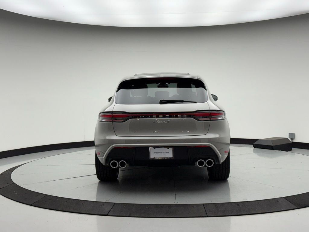 Thumbnail: 2026 Porsche Macan - 6