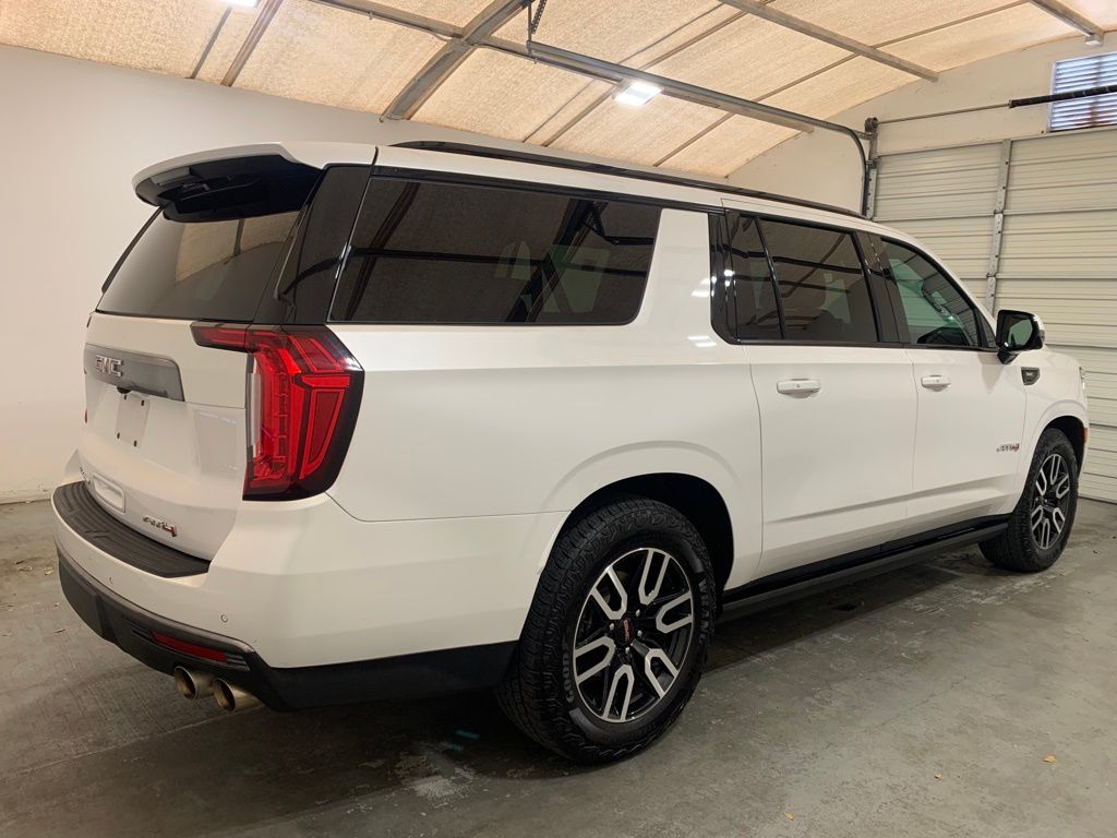 2023 GMC Yukon XL AT4 3