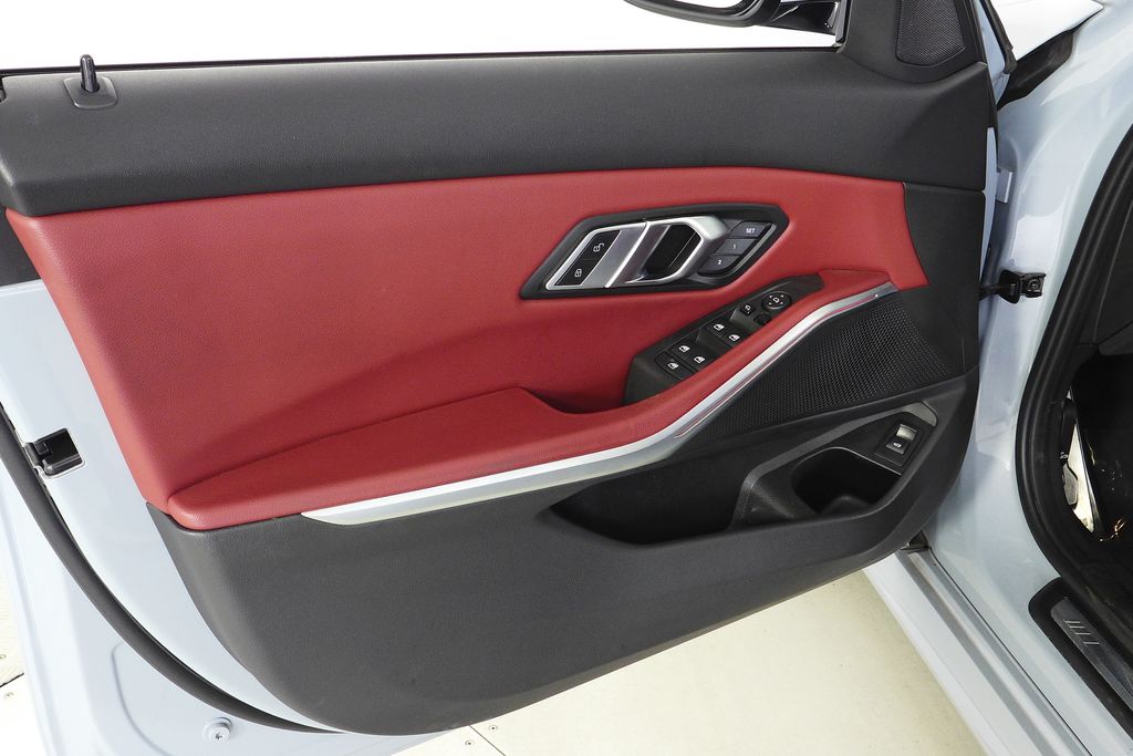 Thumbnail: 2023 BMW 3 Series - 11