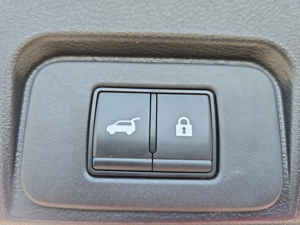 Used 2025 Nissan Rogue SUV