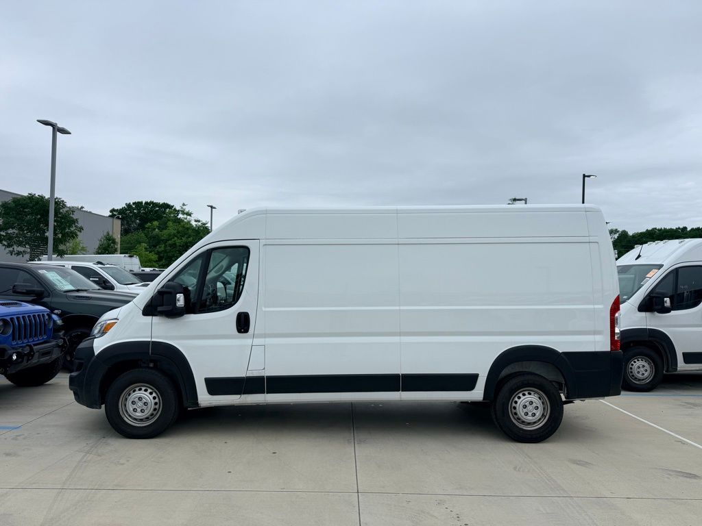 Bright White Clearcoat 2026 RAM ProMaster Van 9-Speed Automatic
