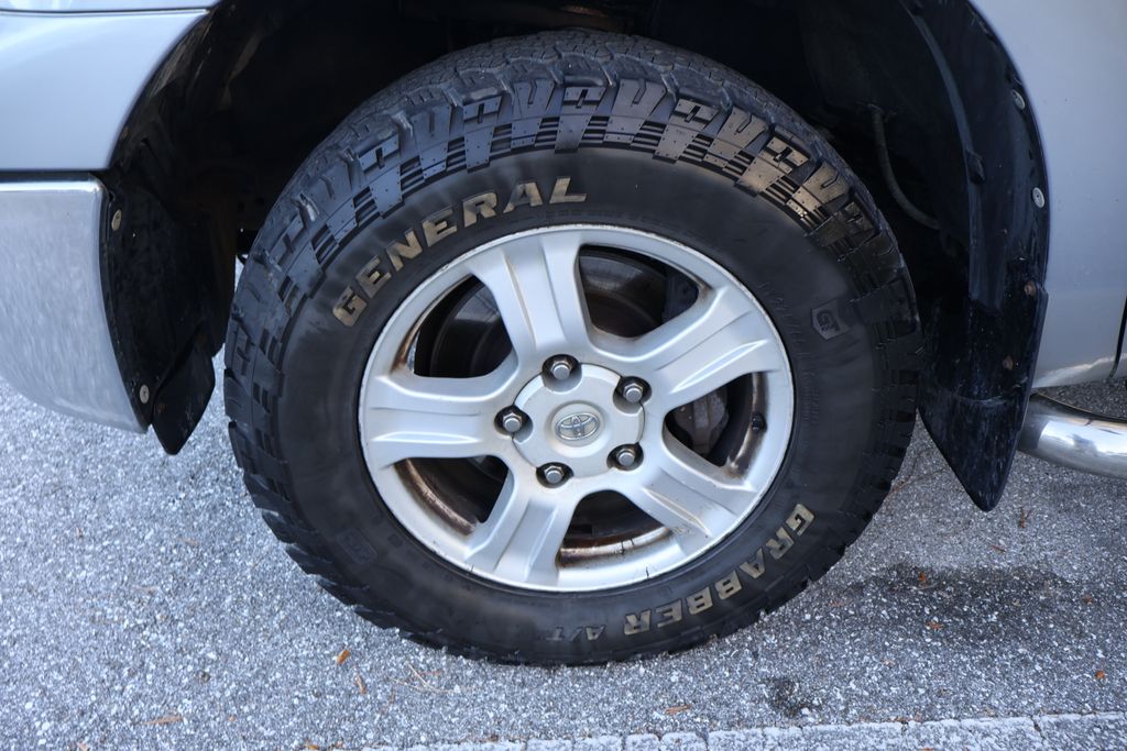 Thumbnail: 2013 Toyota Tundra - 4