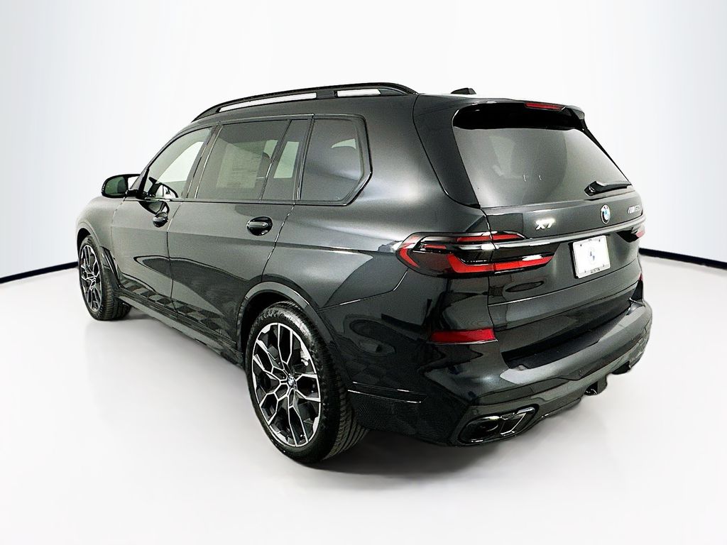 2025 BMW X7 M60i 7