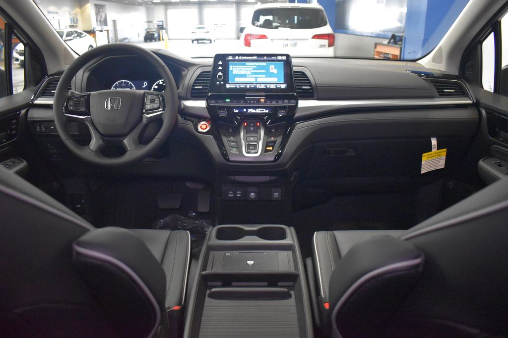 Thumbnail: 2026 Honda Odyssey - 10