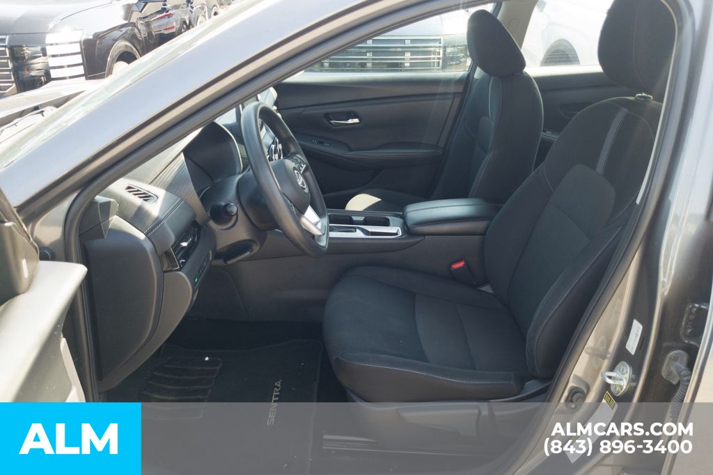 Used 2024 Gray Nissan SV image 6