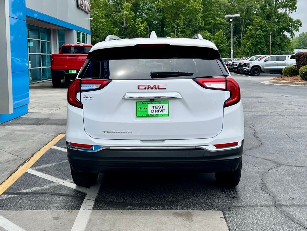2022 GMC Terrain SLT photo