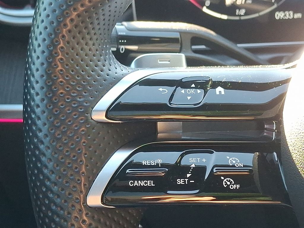 Thumbnail: 2022 Mercedes-Benz C-Class - 22