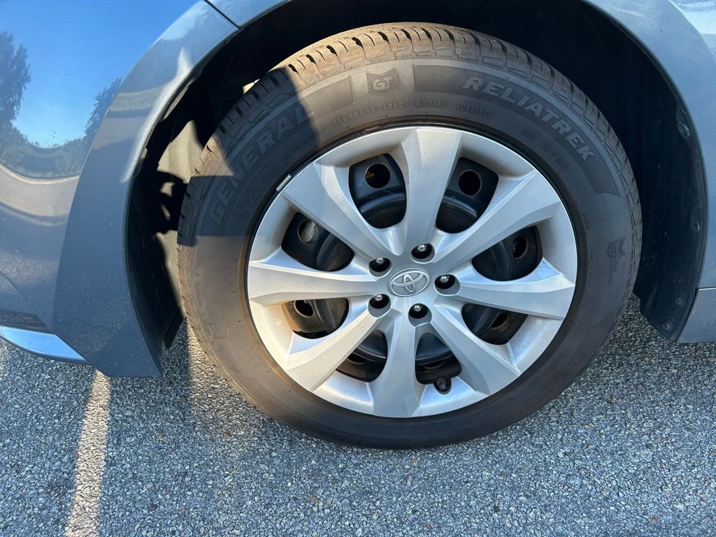 Thumbnail: 2021 Toyota Corolla - 9