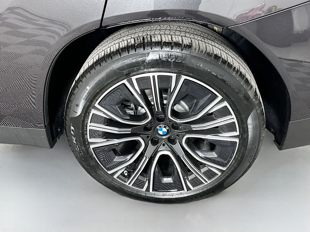 Thumbnail: 2026 BMW X3 - 23