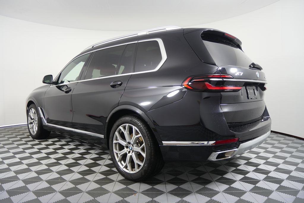 Thumbnail: 2025 BMW X7 - 5