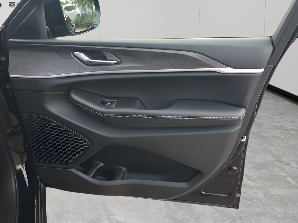 New Car 2025 Jeep Grand Cherokee  Limited For Sale Under $50,000 In Austin, Texas