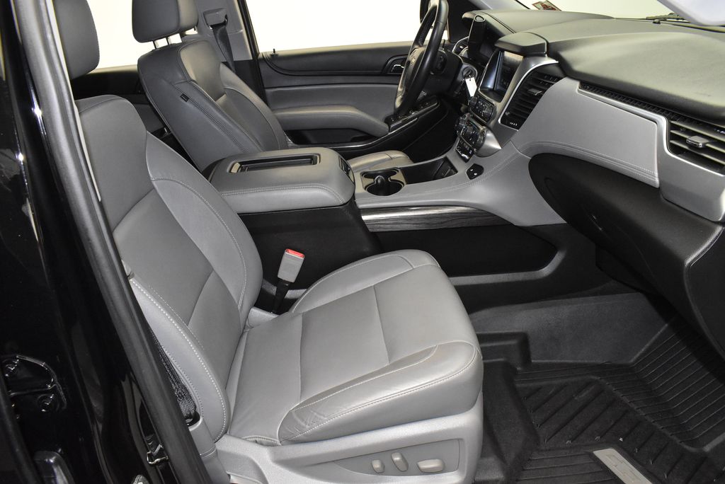 Thumbnail: 2018 Chevrolet Tahoe - 28