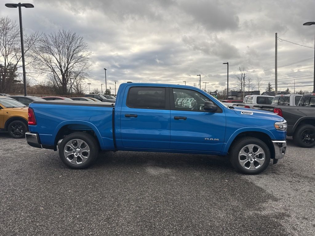 View vehicle photo 7