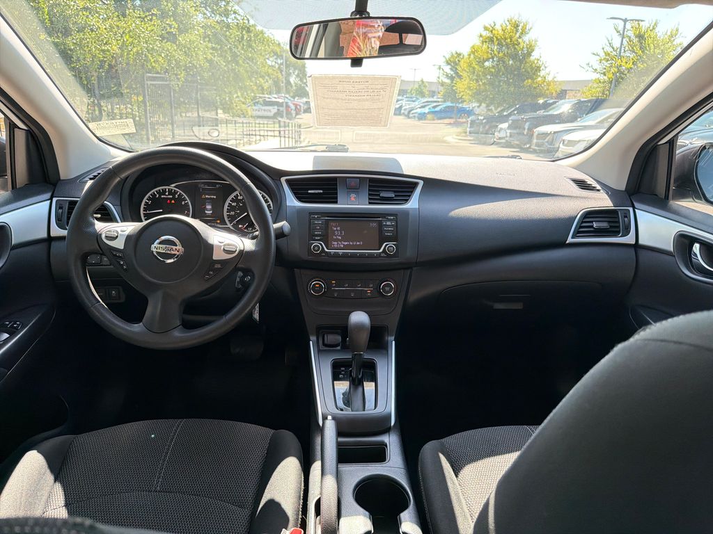 Used 2018 White Nissan S image 29