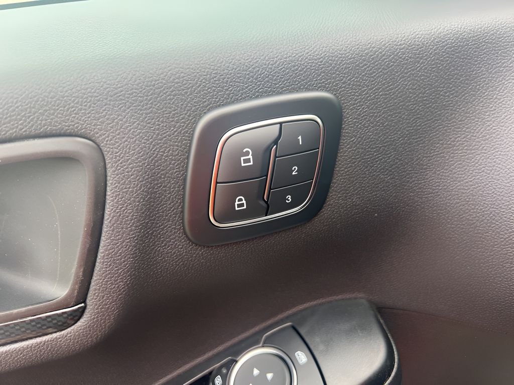 2025 Ford Escape Hybrid