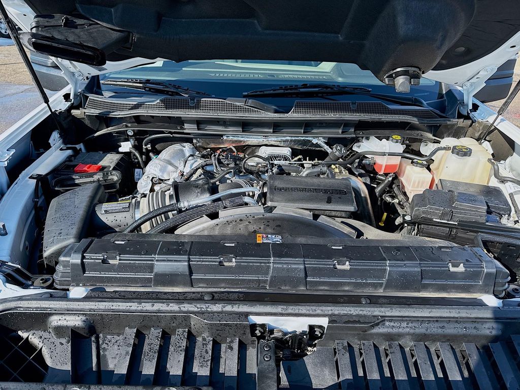2024 Chevrolet Silverado 3500HD LT - Photo 32