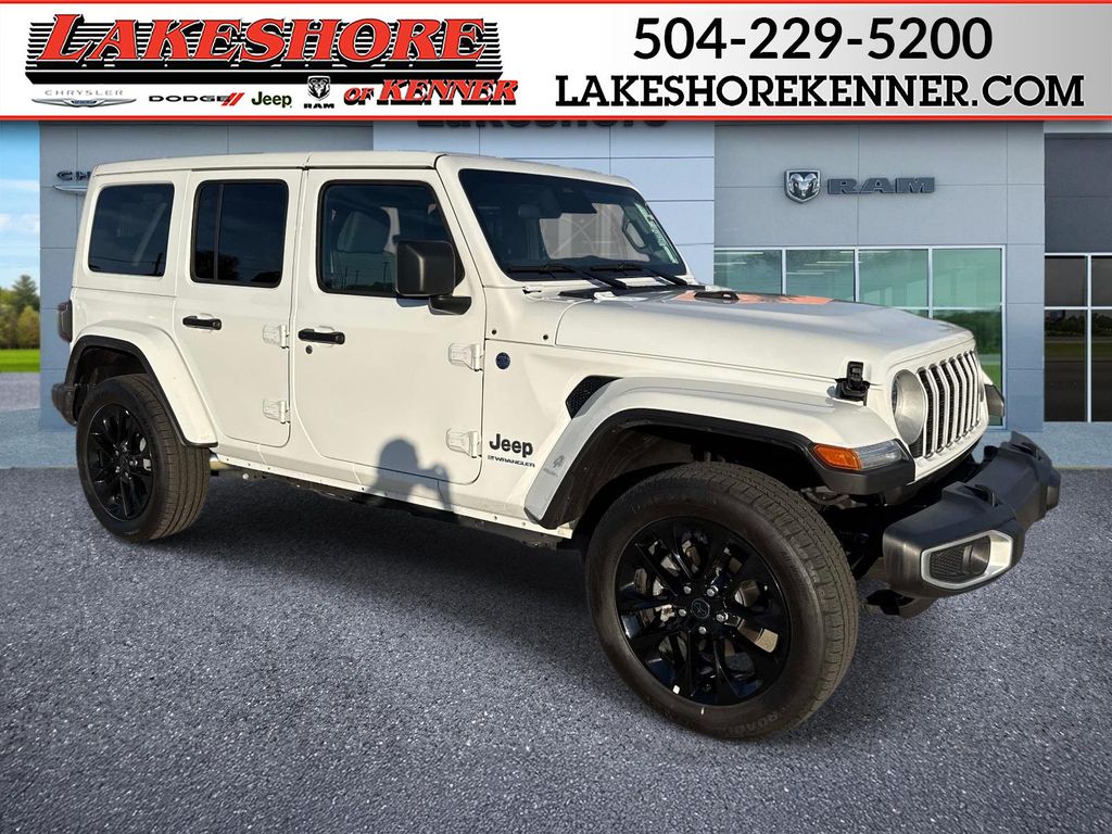 Bright White Clearcoat 2025 Jeep Wrangler 4xe Sahara 4WD SUV / Crossover Four-Wheel Drive 8-Speed Automatic