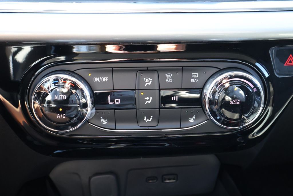 Thumbnail: 2026 Chevrolet Trax - 28