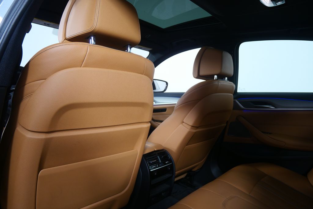 Thumbnail: 2019 BMW 5 Series - 17