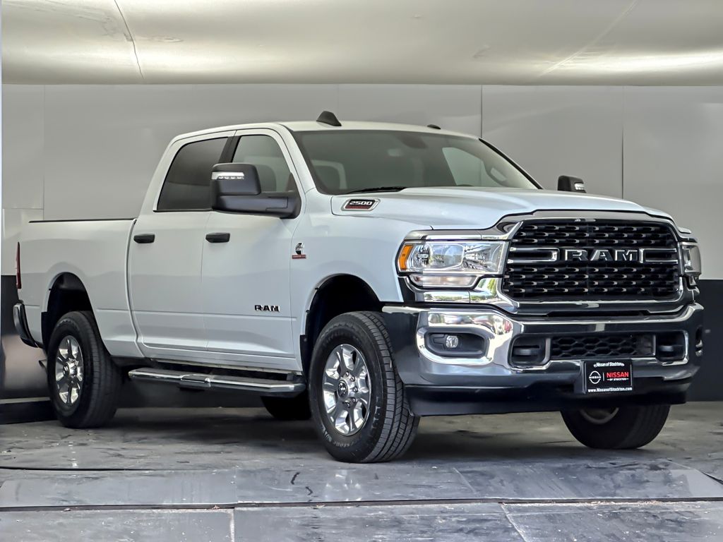 2024 RAM 2500 Big Horn Crew Cab 4WD