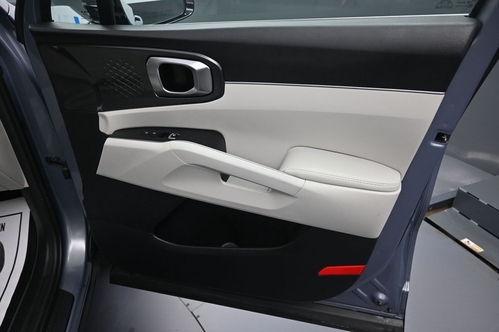 2025 Everlasting Silver Kia Sorento S AWD SUV