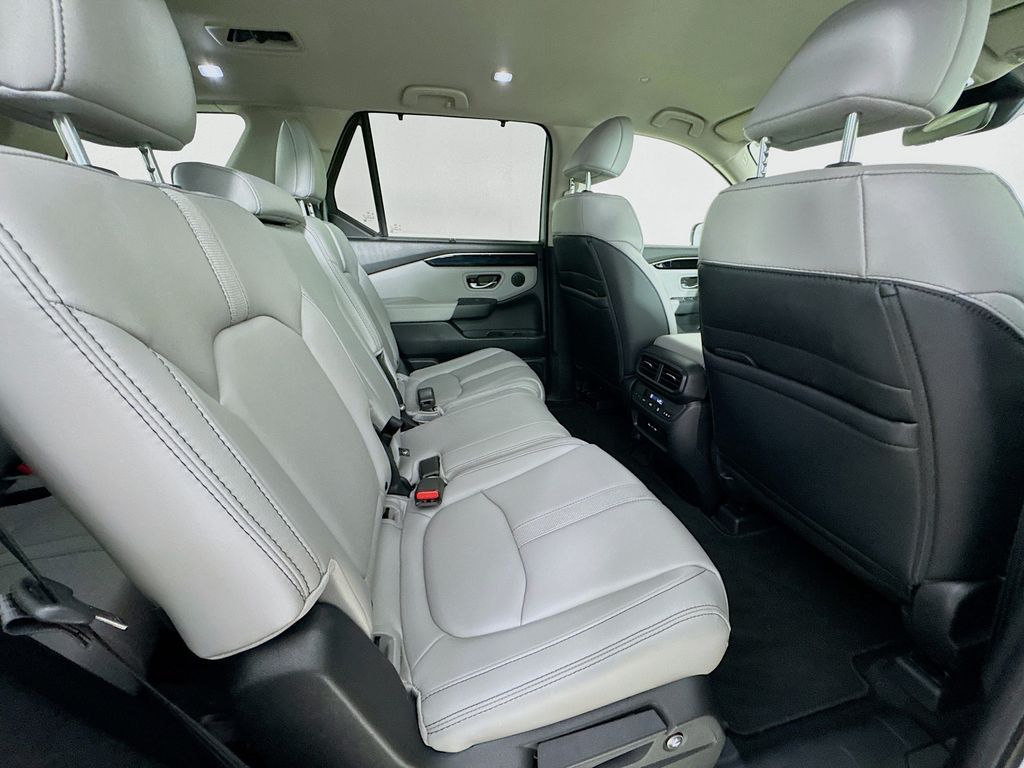 Used Car 2025 Honda Pilot  Ex-l For Sale Under $50,000 In Austin, Texas