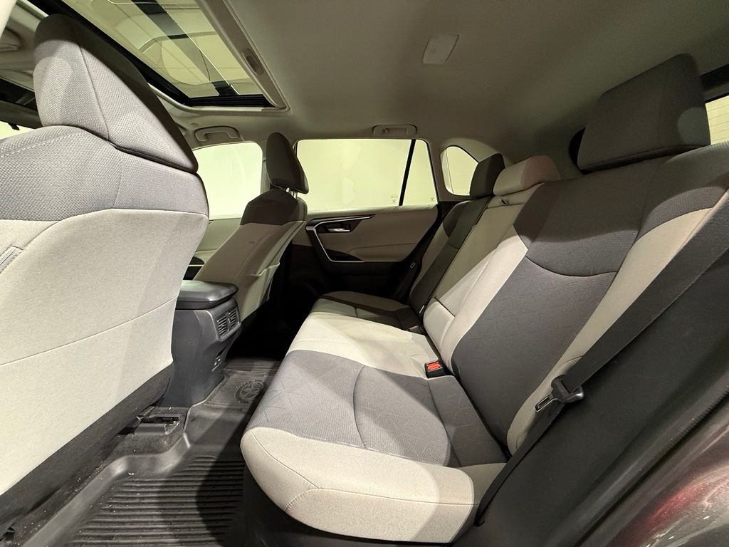 Thumbnail: 2024 Toyota RAV4 - 20