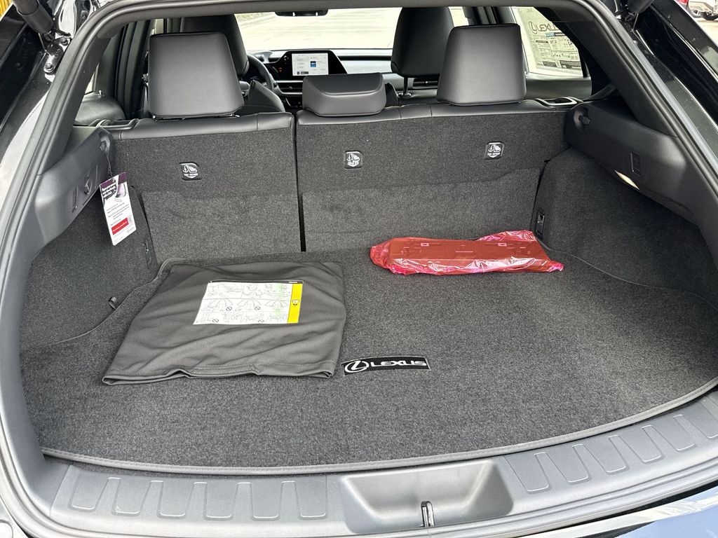 Thumbnail: 2026 Lexus UX - 13