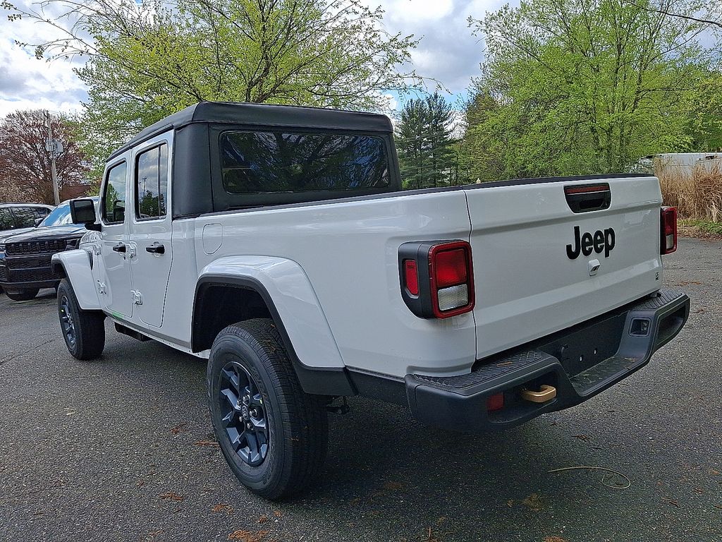 New 2026 Jeep Gladiator Truck