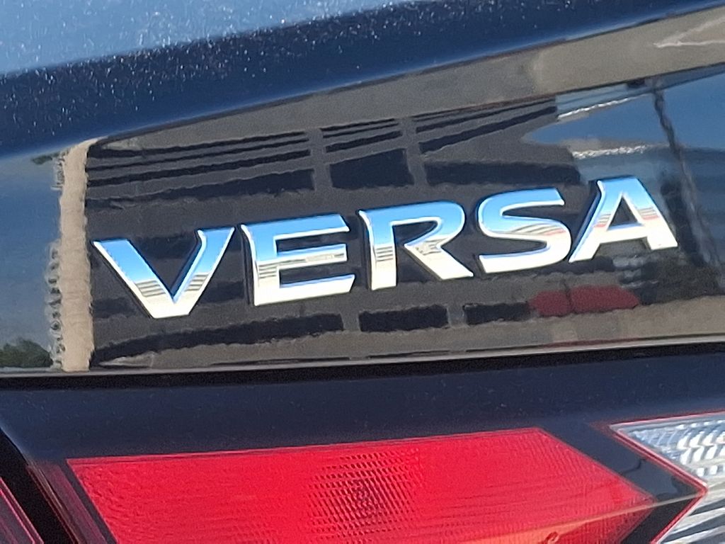 2020 Nissan Versa 1.6 SV 30