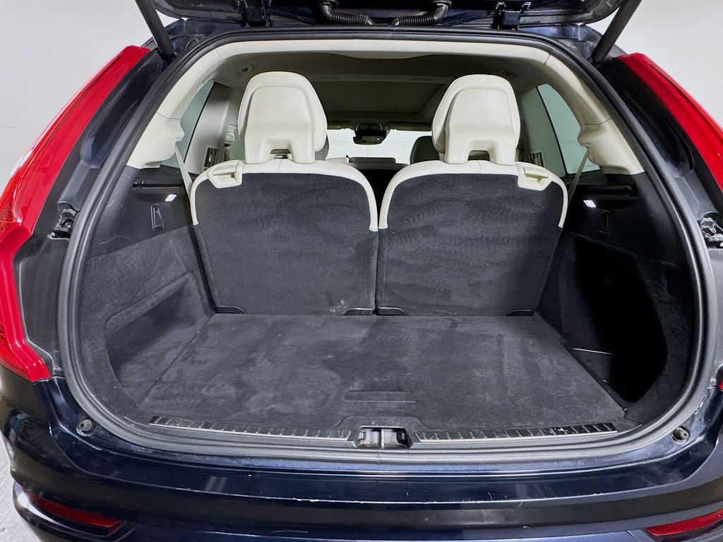 Used Car 2019 Volvo Xc90  T5 Momentum For Sale Under $20,000 In Austin, Texas