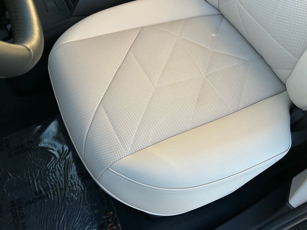 Thumbnail: 2026 BMW iX - 15