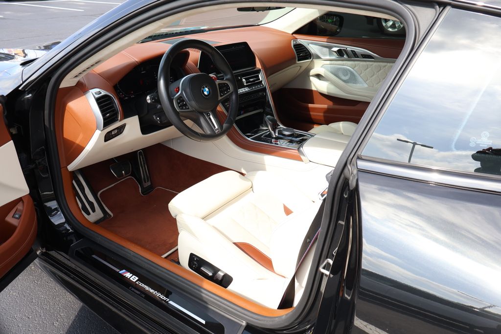 Thumbnail: 2020 BMW M8 - 11