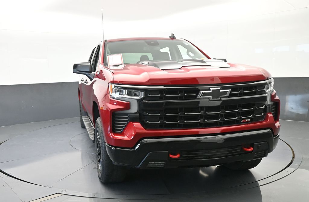 Used 2024 Radiant Red Tintcoat Chevrolet LT Trail Boss image 9