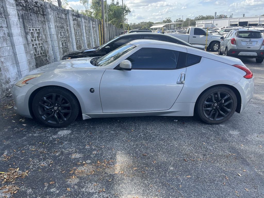 2015 Nissan 370Z Base 6