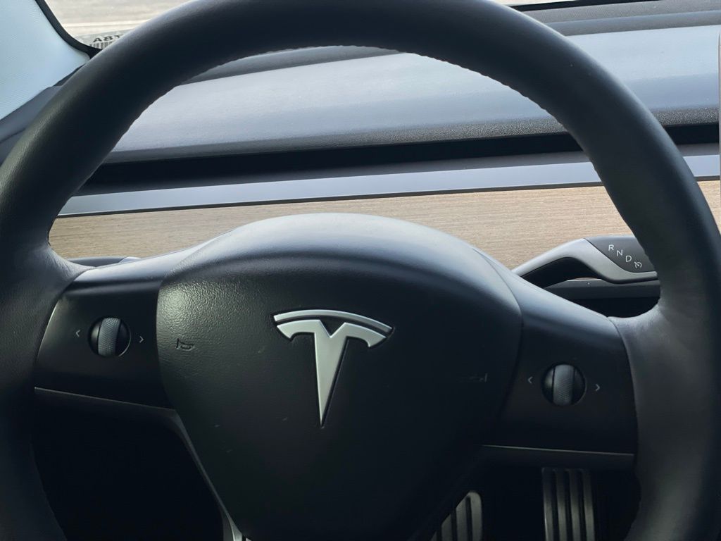 Thumbnail: 2022 Tesla Model 3 - 12