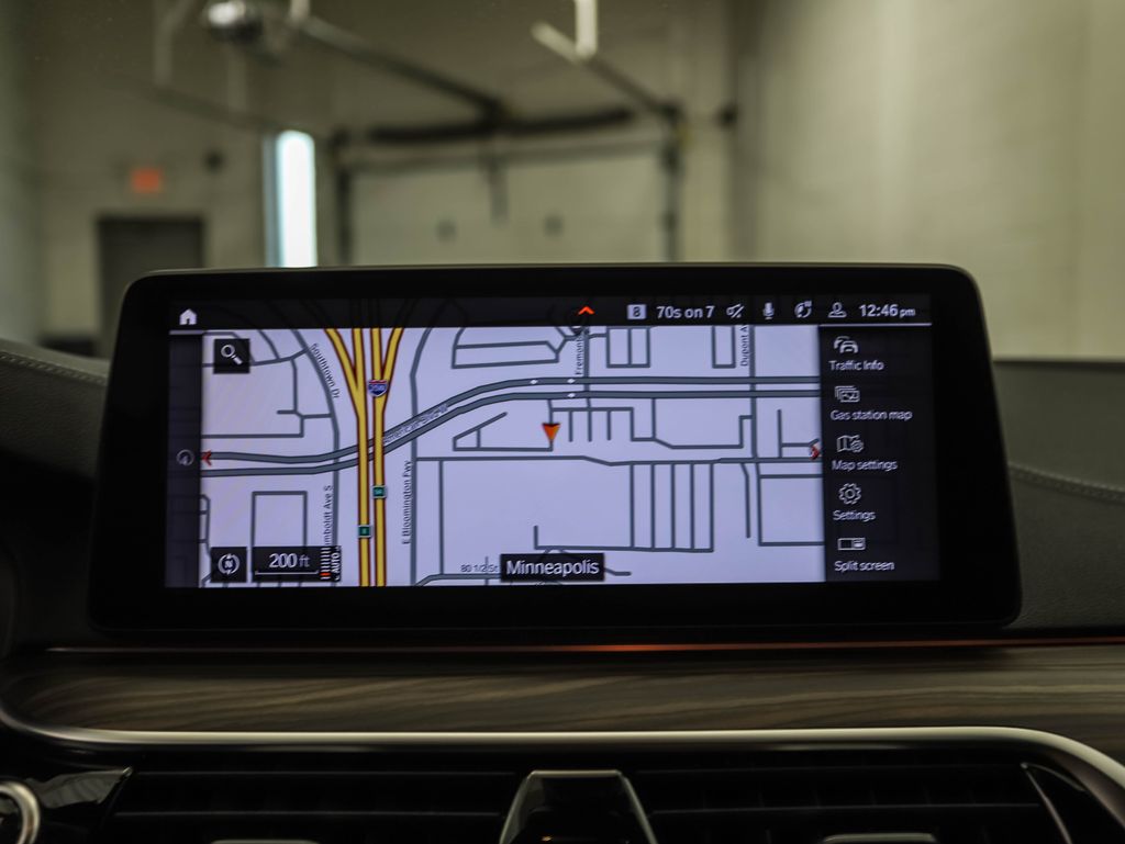 Thumbnail: 2023 BMW 5 Series - 17