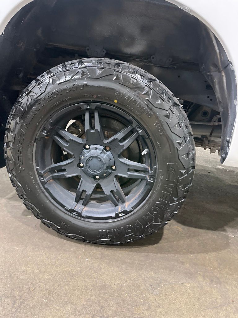 2010 Toyota Tundra Grade - Image 5