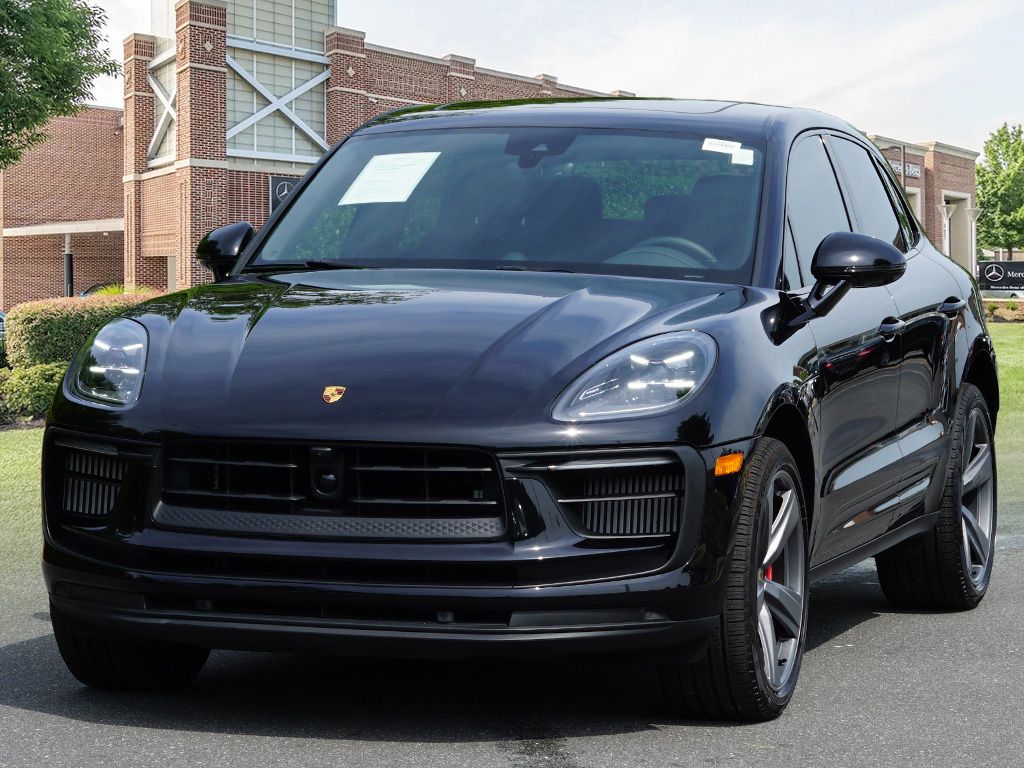 Thumbnail: 2023 Porsche Macan - 4