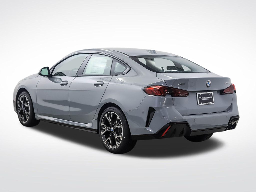 Thumbnail: 2026 BMW 2 Series - 3