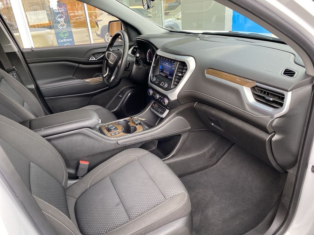 2023 GMC Acadia SLE - Photo 20
