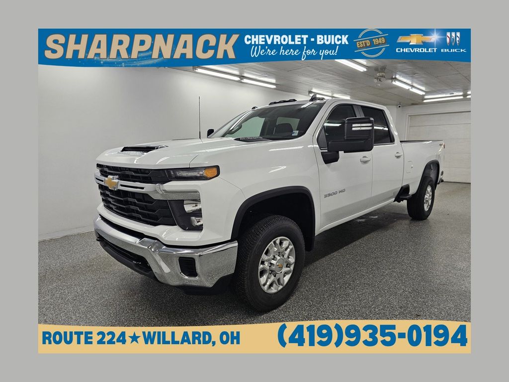 2026 Chevrolet Silverado 3500HD LT Crew Cab 4WD