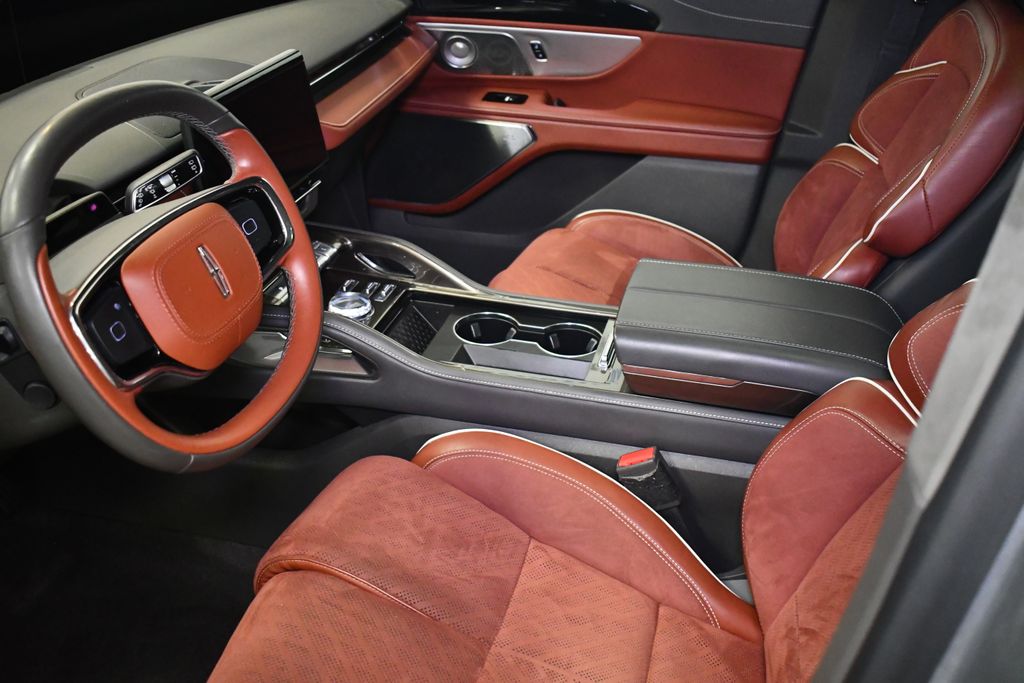 Thumbnail: 2024 Lincoln Nautilus - 27