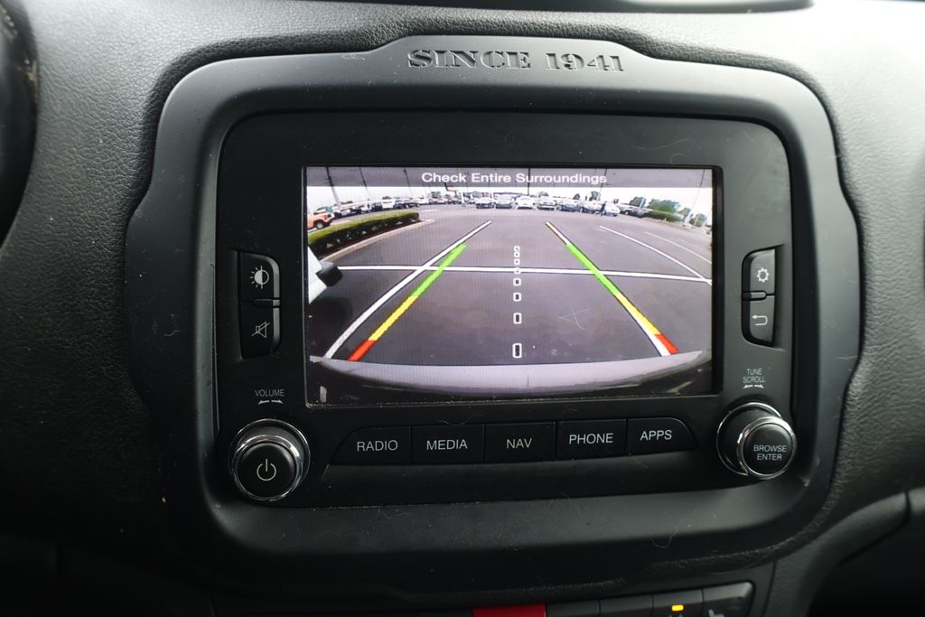 Thumbnail: 2016 Jeep Renegade - 24