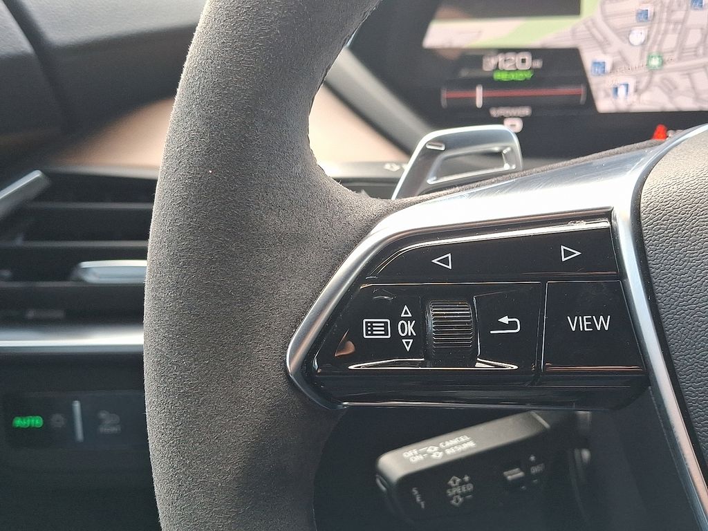 Thumbnail: 2022 Audi RS e-tron GT - 21