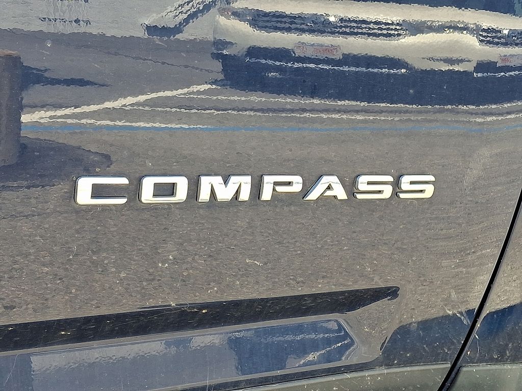 2016 Jeep Compass — photo 10