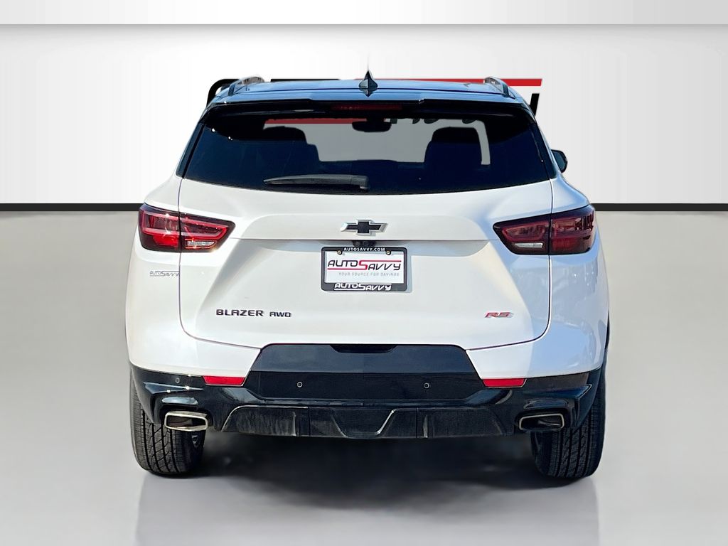Used 2024 Iridescent Pearl Tricoat Chevrolet RS image 6