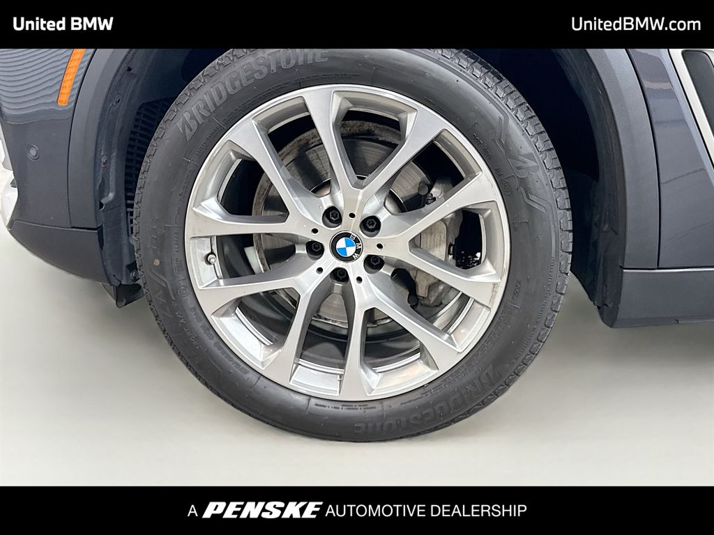Thumbnail: 2021 BMW X5 - 2